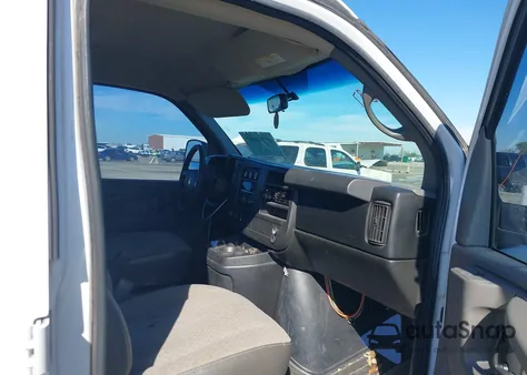 2014 Chevrolet Express 2500 Work Van из США, поврежденный, VIN 1GCWGGCA2E1212211